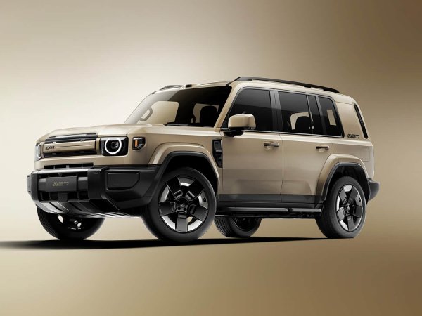 中鑫优配 iCAR V27实车现身！大过路虎卫士，网友直呼：就看价格了